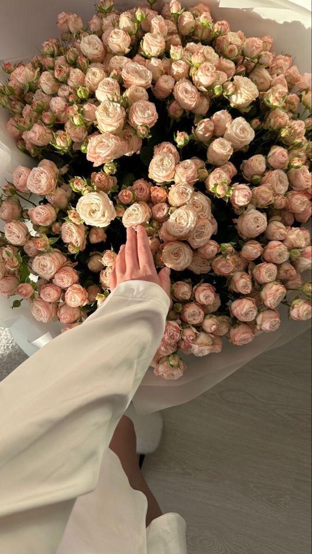 Corporate meeting room with carefully timed floral arrangements that maintain elegance throughout business hours